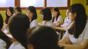 Задник к фильму "헨젤: 두 개의 교복치마" #1090850