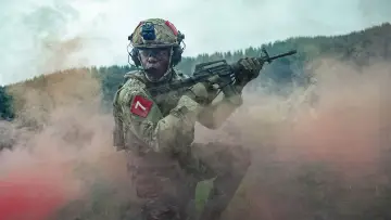 Задник к фильму "Военная машина" #764122