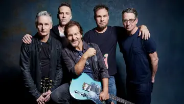 Задник к фильму "Pearl Jam: Dark Matter – Global Theatrical Experience" #1091033