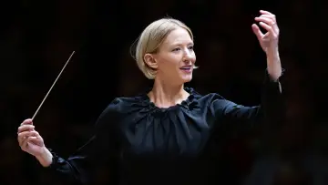 Задник к фильму "Joana Mallwitz – Momentum" #1101054