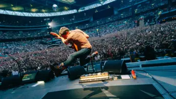 Задник к фильму "blur: Live at Wembley Stadium" #1525908