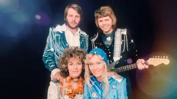 Задник к фильму "More ABBA at the BBC" #1095500