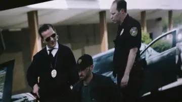 Задник к фильму "Bad Actor: A Hollywood Ponzi Scheme" #738696