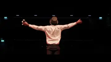 Задник к фильму "Kind of Magic" #457262
