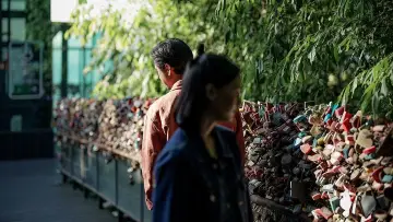 Задник к фильму "Cinta Tak Seindah Drama Korea" #738633