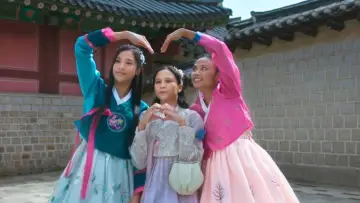 Задник к фильму "Cinta Tak Seindah Drama Korea" #738641