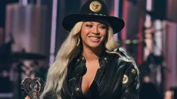 Задник к фильму "Call Me Country: Beyoncé & Nashville
