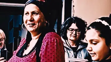 Задник к фильму "γέννημα θρέμμα Δεντροπόταμος" #1107534