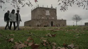 Задник к фильму "The Outsiders of Abrantes" #1100151