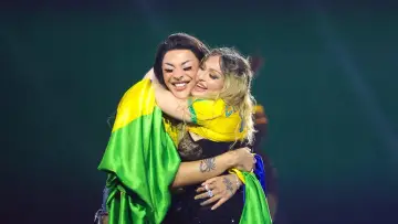 Задник к фильму "Madonna: The Celebration Tour in Rio" #469664
