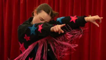 Задник к фильму "Sunny Dancer" #705429