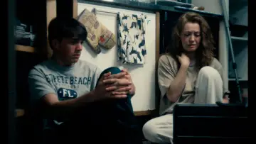 Задник к фильму "Miles & Ellen" #542980