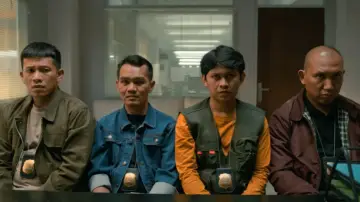 Задник к фильму "Agak Laen: Menyala Pantiku!" #531827
