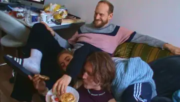Задник к фильму "Family with Benefits" #473390