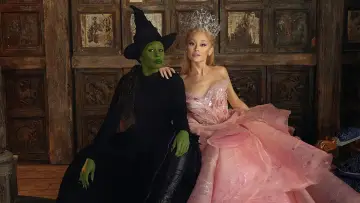 Задник к фильму "Defying Gravity: The Curtain Rises on Wicked" #943287