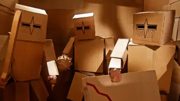 Задник к фильму "Out of the Box" #1114934