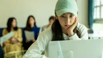 Задник к фильму "대치동 스캔들" #502889