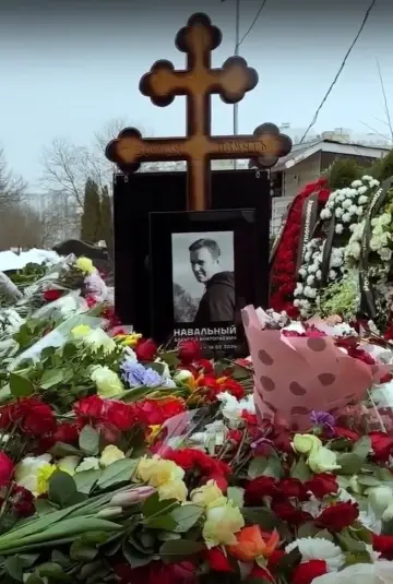 Постер к фильму "Возраст несогласия. 2024" #1121412