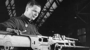 Задник к фильму "Les Usines de Staline face aux armées d