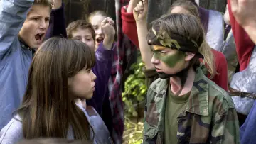 Задник к фильму "La forteresse suspendue" #1169849