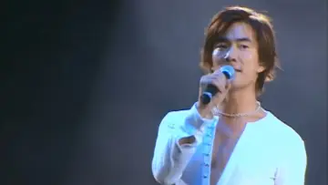 Задник к фильму "任贤齐 2002 香港红磡演唱会" #1780221