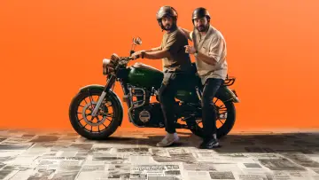 Задник к фильму "ഡൊമിനിക് ആൻഡ് ലേഡീസ് പേഴ്സ്" #682523