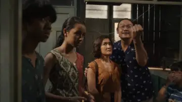Задник к фильму "Keluarga Super Irit" #789392