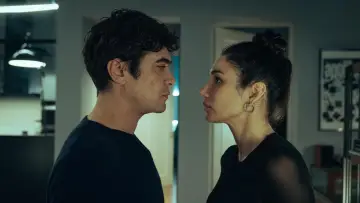 Задник к фильму "Умри от неё" #605466