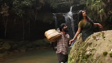 Задник к фильму "சாயாவனம்" #932071