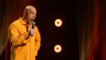 Задник к фильму "Joe Rogan: Burn the Boats" #1173761
