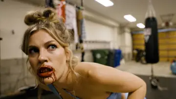 Задник к фильму "Shark Girl" #737314