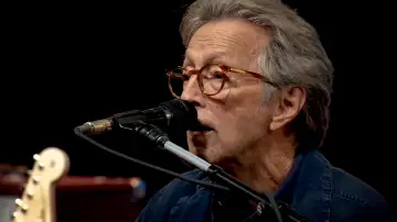 Задник к фильму "Eric Clapton: To Save A Child - An Intimate Live Concert" #737233