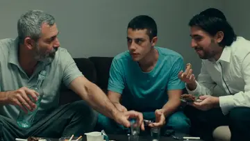 מכולת постер