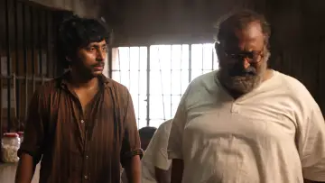 Задник к фильму "சொர்க்கவாசல்" #1153188