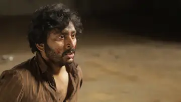 Задник к фильму "சொர்க்கவாசல்" #1153193