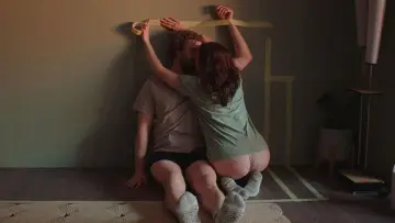 Задник к фильму "Медовий місяць" #649769