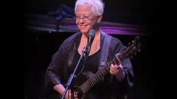 Задник к фильму "Janis Ian: Breaking Silence" #806242