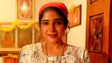 Задник к фильму "அதர்ம கதைகள்" #922814