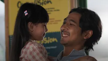 Задник к фильму "Sayap Sayap Patah 2: Olivia" #1153122