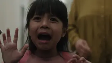 Задник к фильму "Sayap Sayap Patah 2: Olivia" #1153125