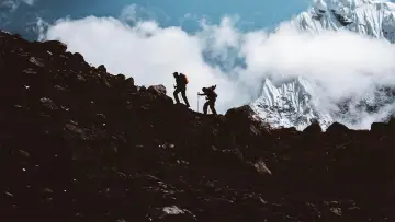 Задник к фильму "Kaizen: 1 an pour gravir l