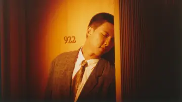 Задник к фильму "알엠: 라이트 피플, 롱 플레이스" #933197