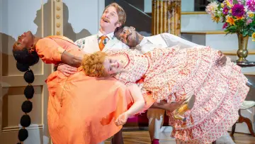 Задник к фильму "National Theatre Live: The Importance of Being Earnest" #919669