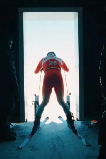 Постер к фильму "Aiming High" #1166612