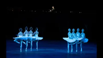 Задник к фильму "English National Ballet: Swan Lake" #881595