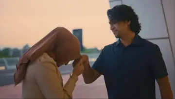 Задник к фильму "La Tahzan: Cinta, Dosa, Luka..." #672820