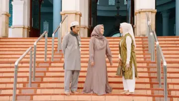 Задник к фильму "La Tahzan: Cinta, Dosa, Luka..." #672893