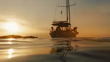 Задник к фильму "At Sea" #786893