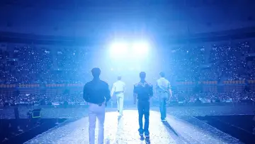 Задник к фильму "하이라이트: 라이츠 고 온, 어게인 인 시네마" #1608826