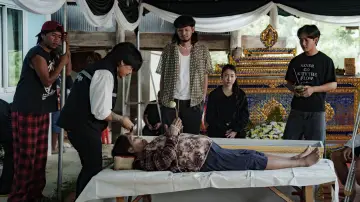 Задник к фильму "สัปเหร่อ 2 โลกหลังความตาย" #787569